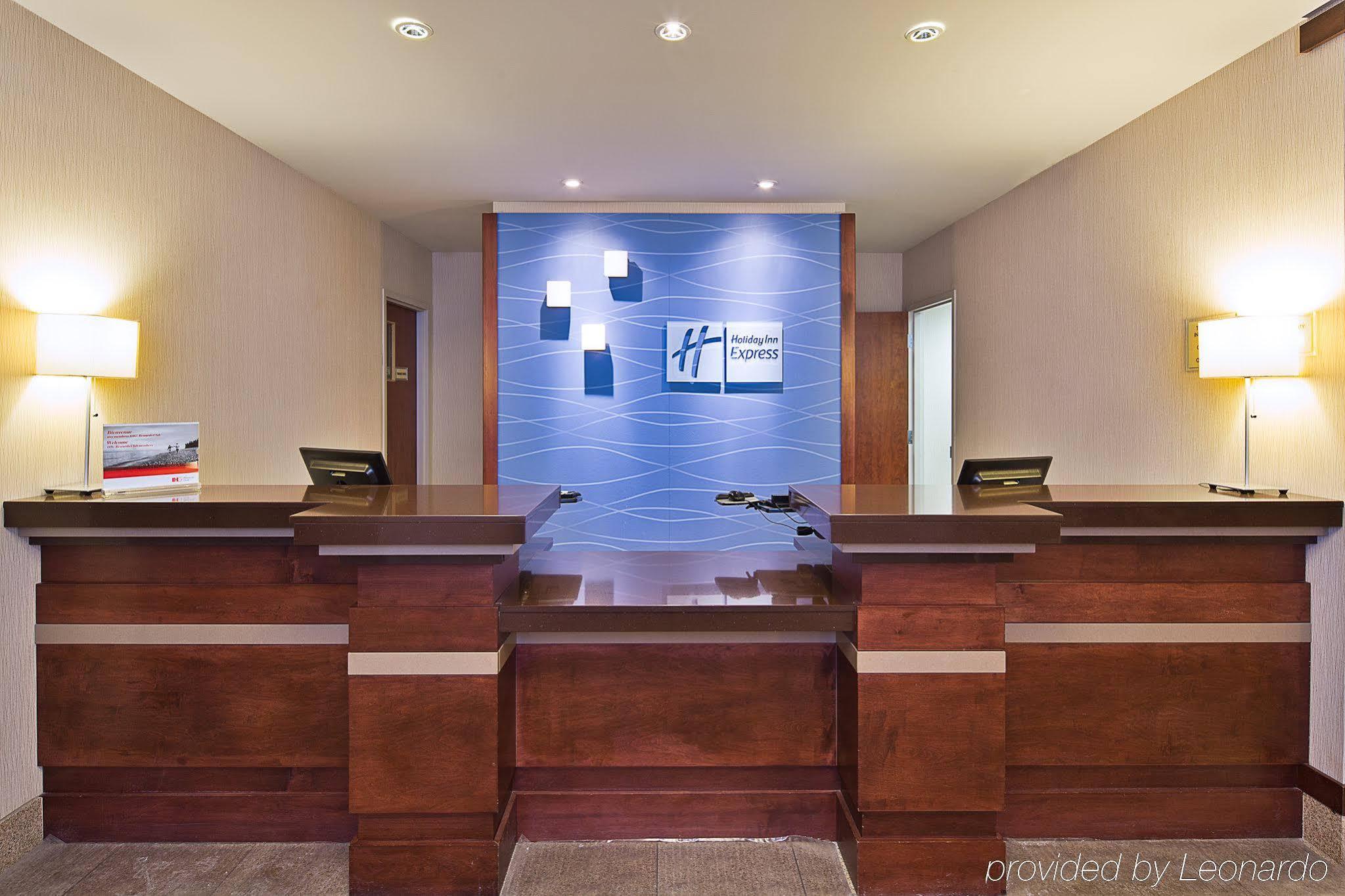 Express & Airport By Ihg Ottawa
